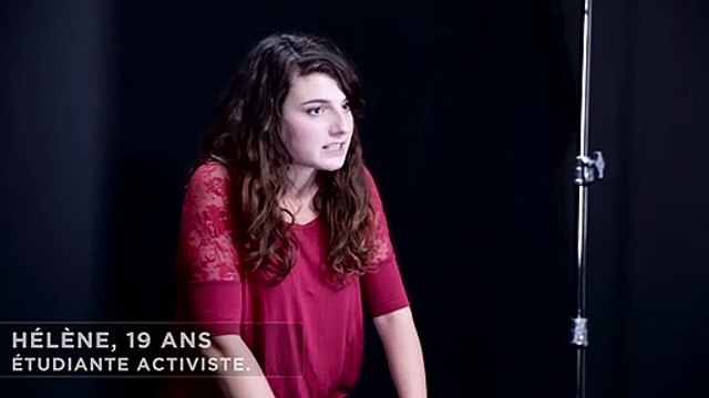 Un canapé, ce n'est pas qu'un meuble - Hélène (version courte)