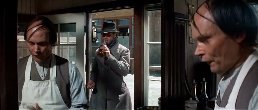 L'Homme des hautes plaines Extrait vidéo VO