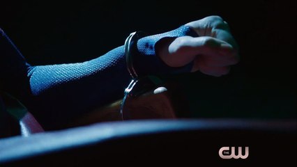 Arrow, Flash, Supergirl, Legends - Bande-annonce VO "Fight Club CW"