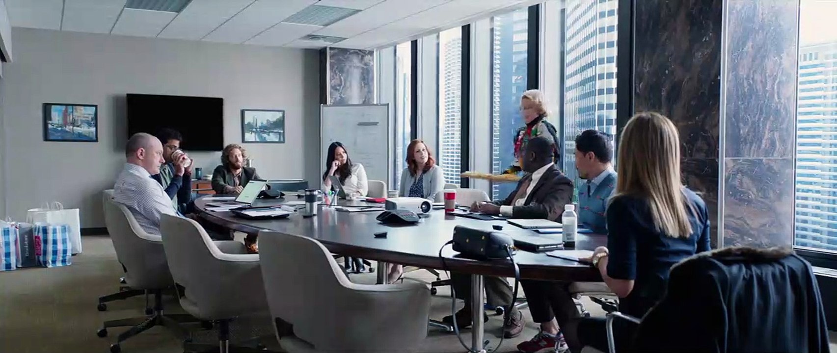 Joyeux bordel ! Bande-annonce (2) VF