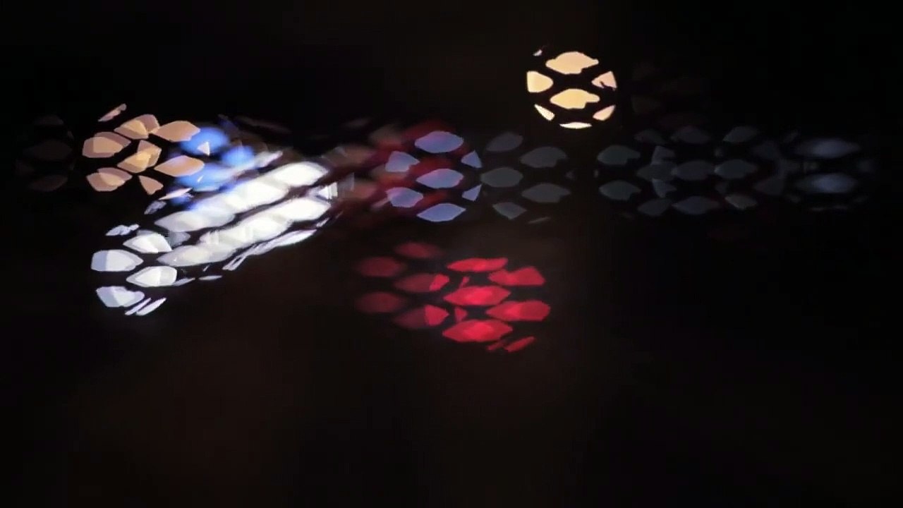 Ne croyez surtout pas que je hurle Bande-annonce VF