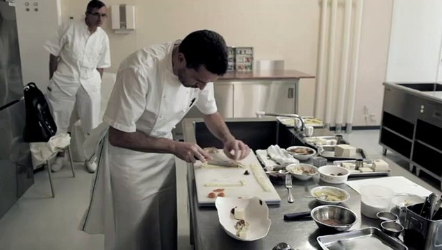 Entre Les Bras - La cuisine en héritage Extrait vidéo (2) VF