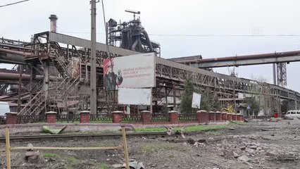 Haftalardır kuşatma altında olan Mariupol, harabeye döndü