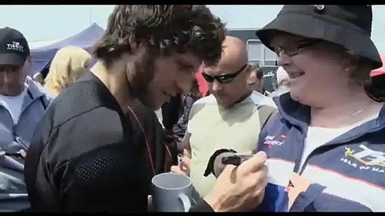 Tourist Trophy - La Course de l'extrême Bande-annonce VF