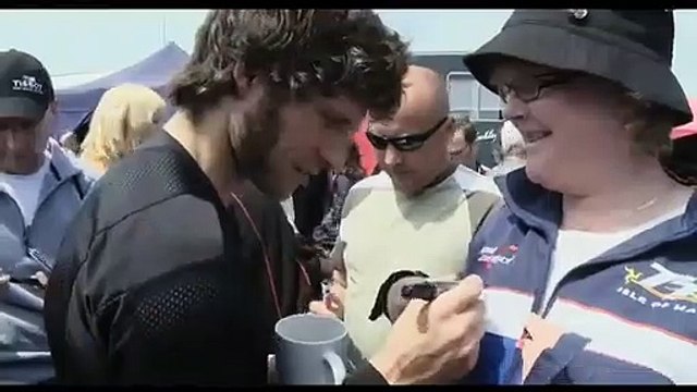 Tourist Trophy - La Course de l'extrême Bande-annonce VF