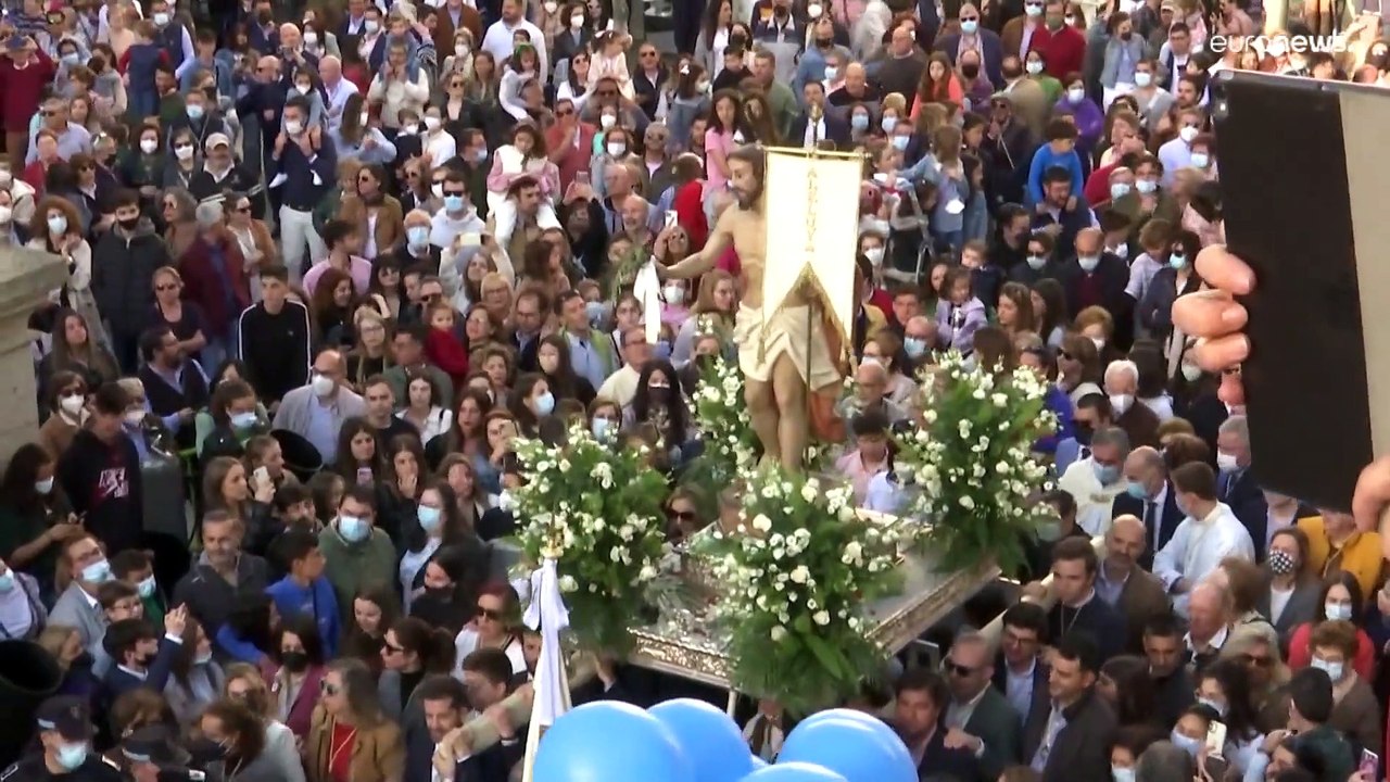 Schwebende Engel: Ostertraditionen in Spanien