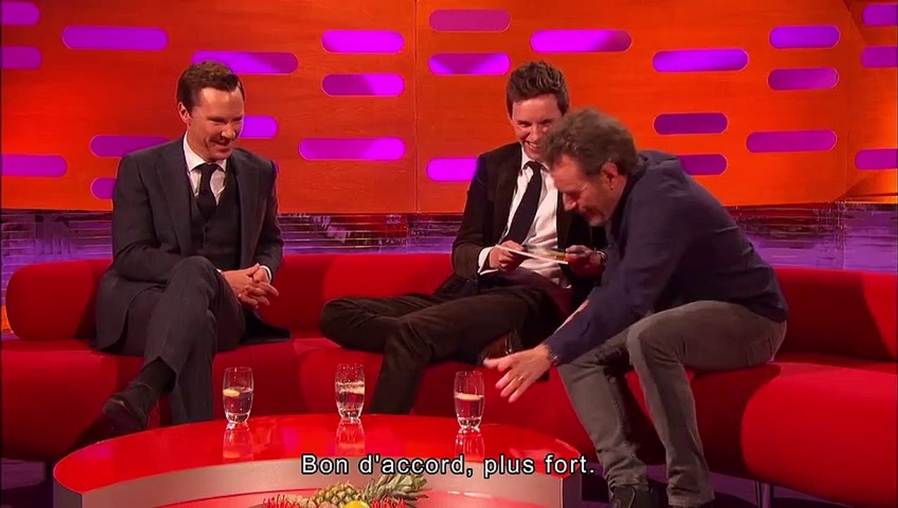 Eddie Redmayne devient magicien sous les yeux de Bryan Cranston et Benedict Cumberbatch