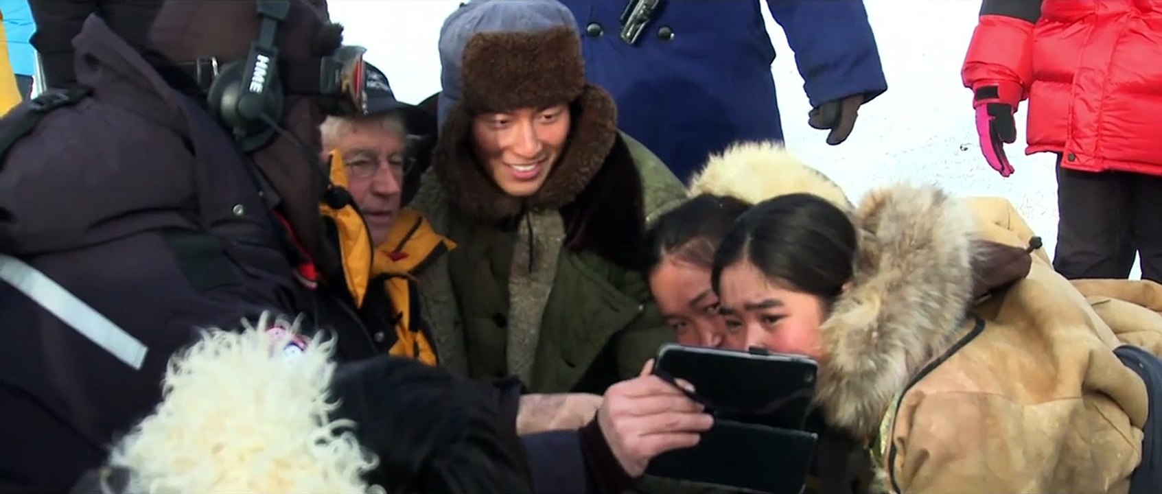 Le Dernier Loup - BONUS VOST "Dans les coulisses : Les comédiens"
