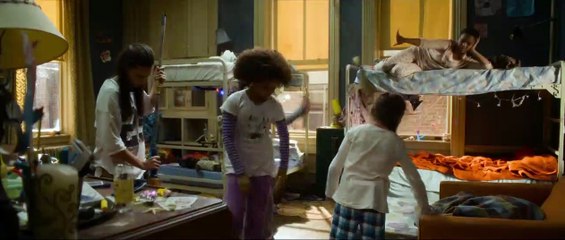 Annie - EXTRAIT VF "Hard Knock Life"