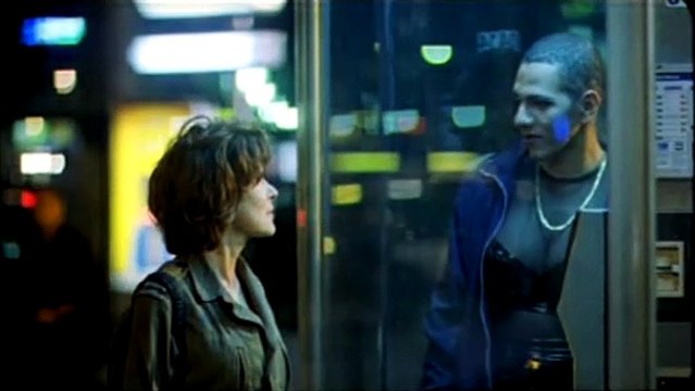 Change-moi ma vie Extrait vidéo (4) VF