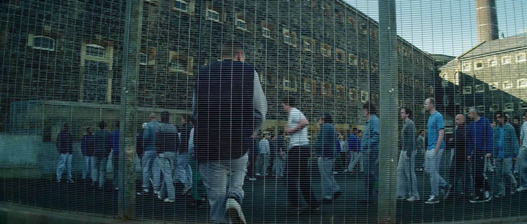 Les Poings contre les murs Bande-annonce (2) VO