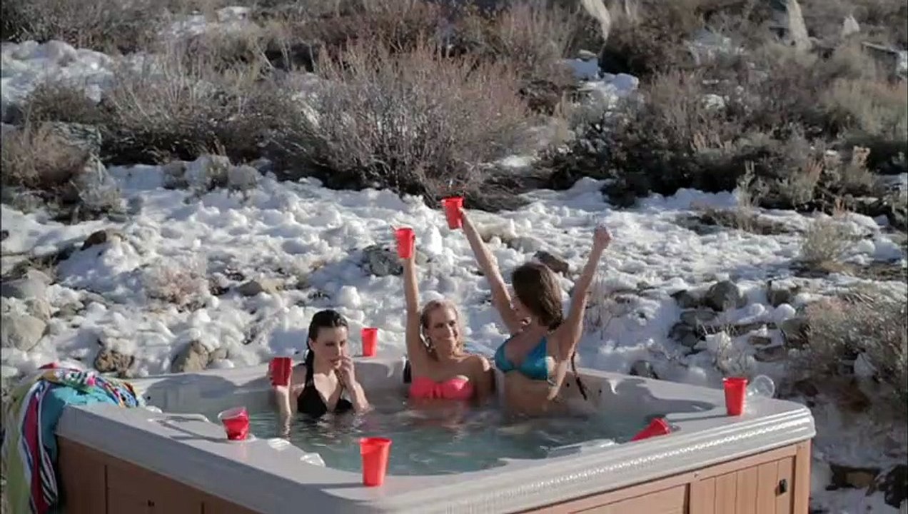 Avalanche Sharks - les dents de la neige Bande-annonce VF