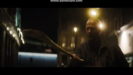 Blitz - Statham se met au Hockey...