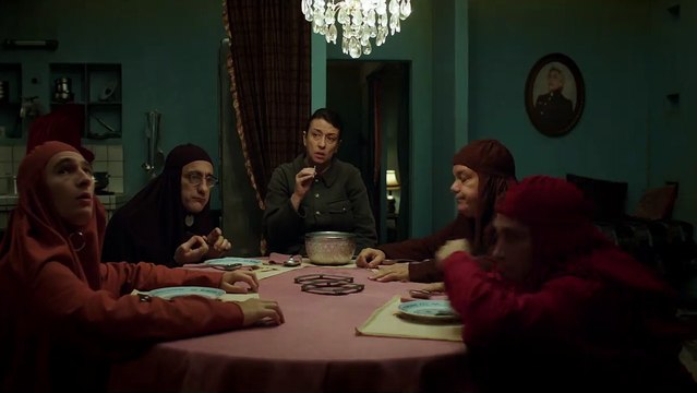 Jacky au royaume des filles - EXTRAIT Des voix dans les tête