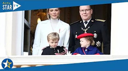 Charlène de Monaco sort de l'ombre : photo de famille avec Albert et les jumeaux pour Pâques