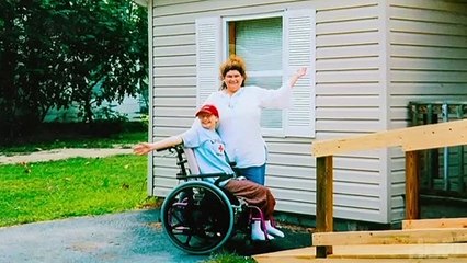 Mommy Dead and Dearest Bande-annonce VO