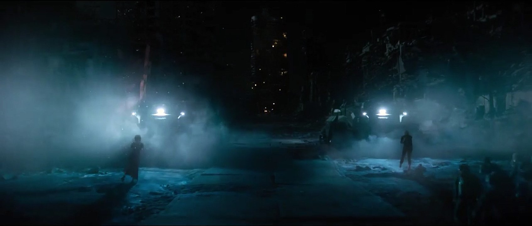 Resident Evil : Chapitre Final EXTRAIT VF "On va les tuer jusqu'au dernier"