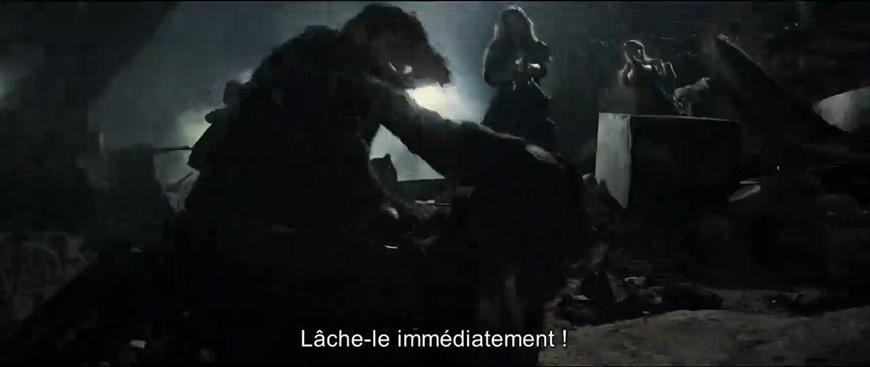 Resident Evil : Chapitre Final EXTRAIT VO "Alice se réveille"