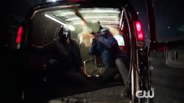 Supergirl - saison 2 BONUS VO Récap de la première moitié de saison