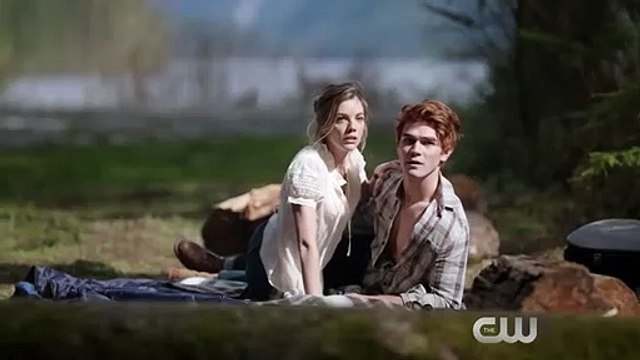 Riverdale - Spot TV VO Moment