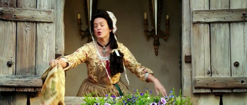 La Belle et la Bête : Emma Watson chante un extrait de Belle