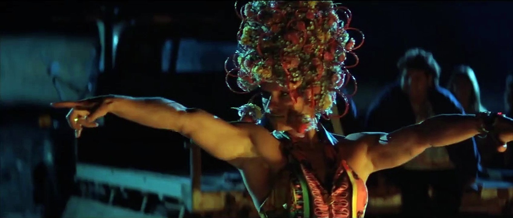 Priscilla, folle du désert TEASER VO "I will survive"