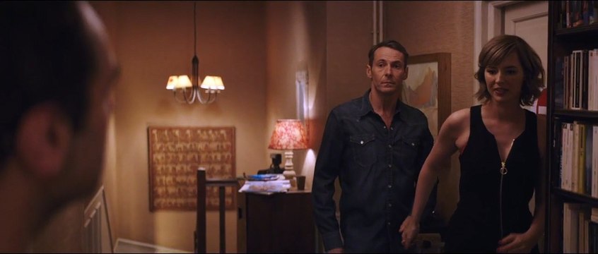 Sous le même toit TEASER Plan à trois