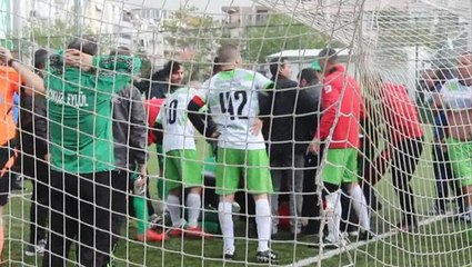 Veteran kaleci, halı sahada kalbine yenik düştü