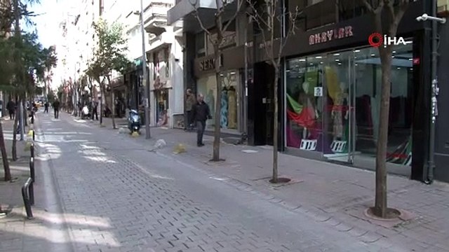 Şaşırtan hırsızlık, apartmanın giriş kapısını çaldı