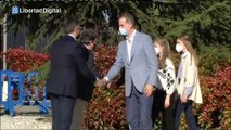 La familia real española visita un centro de refugiados ucranianos en Pozuelo de Alarcón (Madrid)