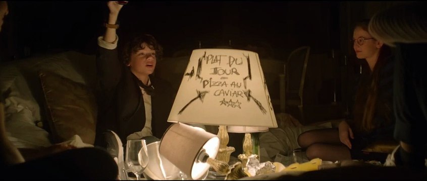 Seuls EXTRAIT VF A nous !