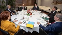 6'lı masada kriz yaratan sözlerin ardından Kılıçdaroğlu'ndan Davutoğlu'na gece vakti telefonu