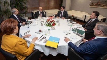 6'lı masada kriz yaratan sözlerin ardından Kılıçdaroğlu'ndan Davutoğlu'na gece vakti telefonu