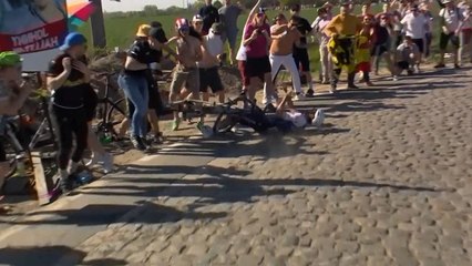 Detik-detik Pembalap Belgia Jatuh saat Balapan