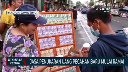 Jasa Penukaran Uang Baru Mulai Ramai Bermunculan