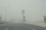 Aksaray - Adana kara yolu, kum fırtınası nedeniyle ulaşıma kapatıldı