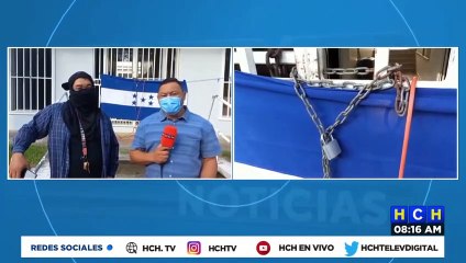 Militantes de LIBRE se toman Departamental de Educación en Islas de La Bahía