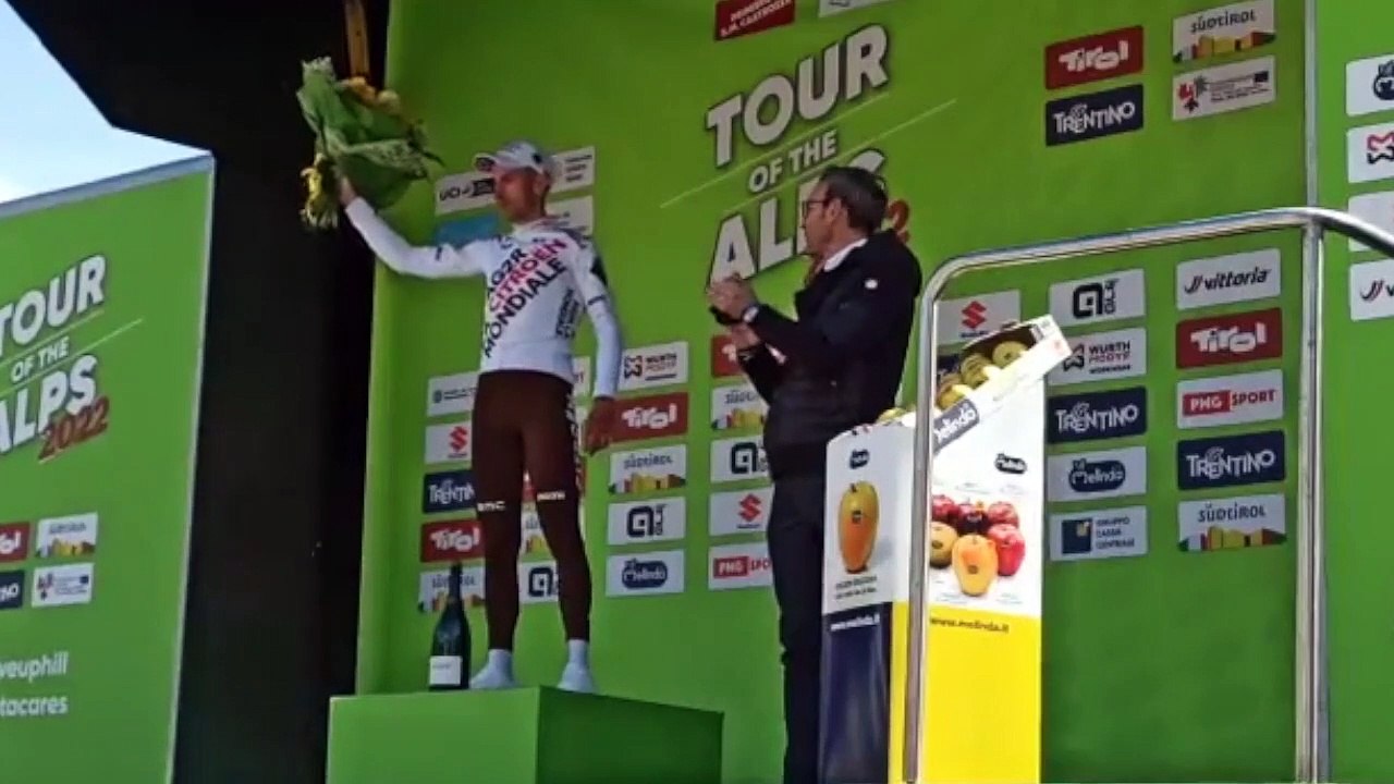Tour des Alpes 2022 - Geoffrey Bouchard, sa 1ère victoire chez les Pros : "J'ai eu de la chance mais j'ai fait le vélo que j'aimais !"