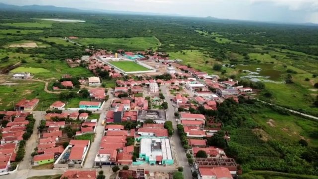 Prefeito do Lastro anuncia show em praça pública para inaugurar obras e destaca parceria de Efraim