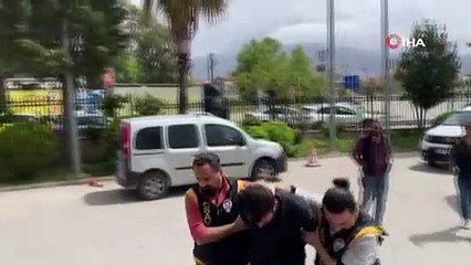 Ev arkadaşının başına çekiçle vurup öldüren şahıs tutuklandı