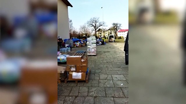 Dalla cucina per i senzatetto al soccorso dei profughi ucraini: il viaggio dei volontari di RomAmoR