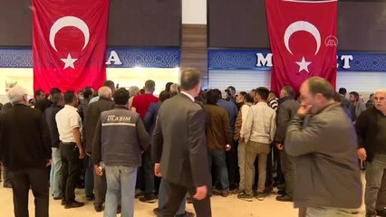Bakan Karaismailoğlu, Ankara Lojistik Üssü çalışanları ve nakliye şoförleriyle iftar yaptı Açıklaması