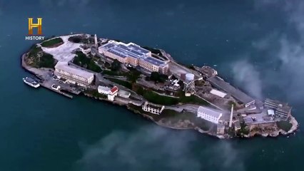 Alcatraz --  GRANDES FUGAS COM MORGAN FREEMAN