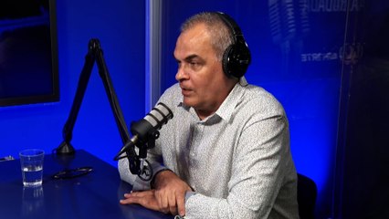 'O VAR no Brasil tem vida própria', dispara ex-árbitro no A Rodada