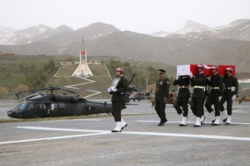 Son dakika gündem: ŞEHİT ÜSTEĞMEN İÇİN HAKKARİ'DE UĞURLAMA TÖRENİ