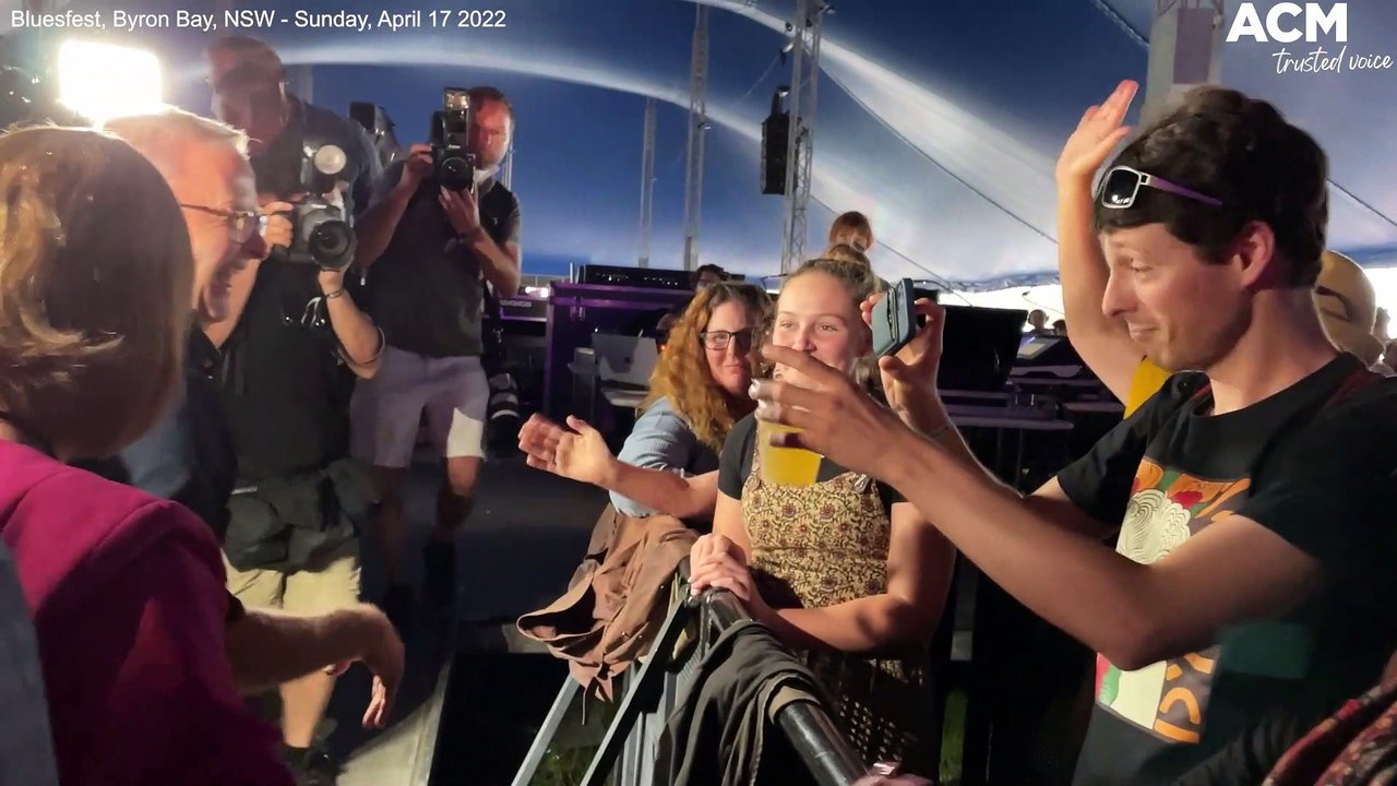 Anthony Albanese receives mixed reaction at Bluesfest in Byron Bay, NSW | April 17 2022 | Canberra Times