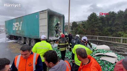 Kocaeli'de TIR yandı; otoyol ulaşıma kapandı