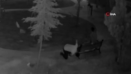 Dakikalar içerisinde bankı böyle söküp çaldılar