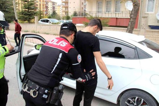Elazığ'da asayiş denetimleri hız kesmeden sürüyor
