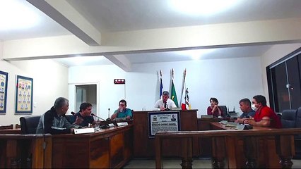 Discussão entre vereadores termina em agressão